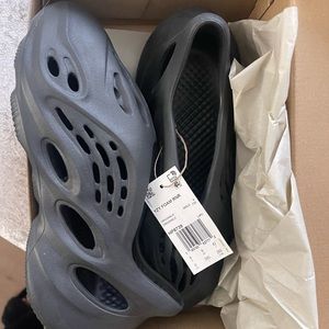 Yeezy Foam Runner Onyx